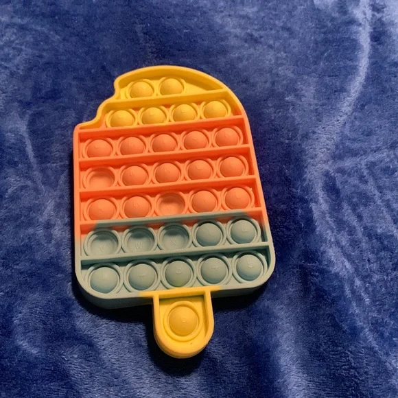 A fidget box - Picture 5 of 5